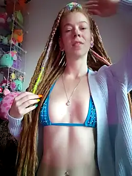 LucidLucy online show from 10/01/25, 11:36