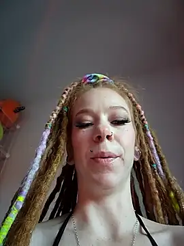 LucidLucy online show from 10/02/25, 12:19