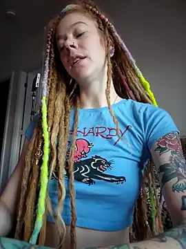 LucidLucy online show from 10/04/25, 11:56