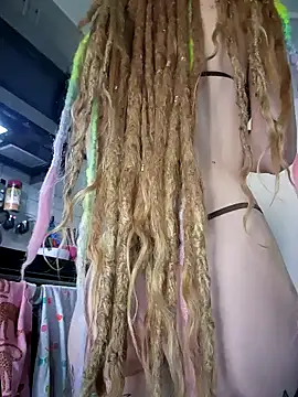 LucidLucy online show from 09/18/25, 03:26