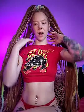 Snapshot of LucidLucy chatting on 02/06/26, 01:18 LucidLucy online show from 02/06/26, 01:18