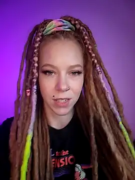 LucidLucy online show from 04/12/26, 05:27