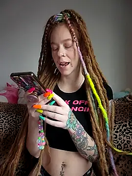 Snapshot of LucidLucy chatting on 01/13/26, 02:10 LucidLucy online show from 01/13/26, 02:10