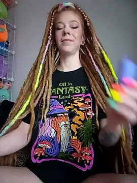 Snapshot of LucidLucy chatting on 01/15/26, 01:47 LucidLucy online show from 01/15/26, 01:47