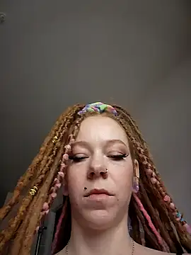 Snapshot of LucidLucy chatting on 02/05/26, 02:24 LucidLucy online show from 02/05/26, 02:24