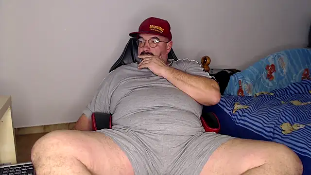 Snapshot of fraboys chatting on 02/19/26, 05:10 fraboys online show from 02/19/26, 05:10