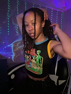 Snapshot of thebrattygoddess chatting on 03/13/25, 11:16 thebrattygoddess online show from 03/13/25, 11:16