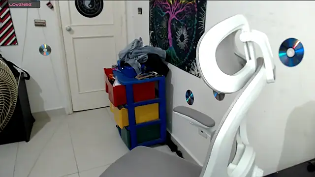 Snapshot of xherry_horny chatting on 10/16/25, 05:27 xherry horny online show from 10/16/25, 05:27