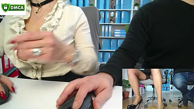 Snapshot of secret-office chatting on 11/04/25, 06:06 secret-office online show from 11/04/25, 06:06