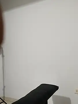 Snapshot of sexy_fit_guy_on_cam chatting on 11/23/25, 07:46 sexy fit guy on cam online show from 11/23/25, 07:46