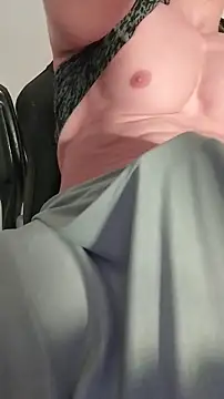 Snapshot of sexy_fit_guy_on_cam chatting on 02/03/26, 12:21 sexy fit guy on cam online show from 02/03/26, 12:21