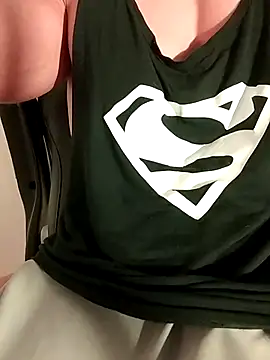 Snapshot of sexy_fit_guy_on_cam chatting on 11/26/25, 06:24 sexy fit guy on cam online show from 11/26/25, 06:24