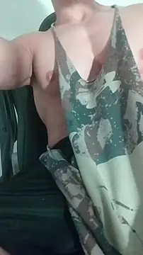 Snapshot of sexy_fit_guy_on_cam chatting on 12/01/25, 05:19 sexy fit guy on cam online show from 12/01/25, 05:19