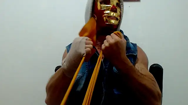 Snapshot of sexy_fit_guy_on_cam chatting on 10/28/25, 01:21 sexy fit guy on cam online show from 10/28/25, 01:21