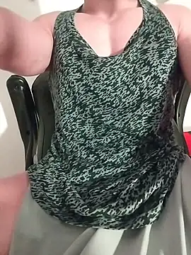 Snapshot of sexy_fit_guy_on_cam chatting on 11/01/25, 09:47 sexy fit guy on cam online show from 11/01/25, 09:47