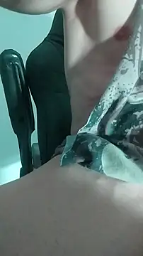 sexy fit guy on cam online show from 04/16/26, 12:00