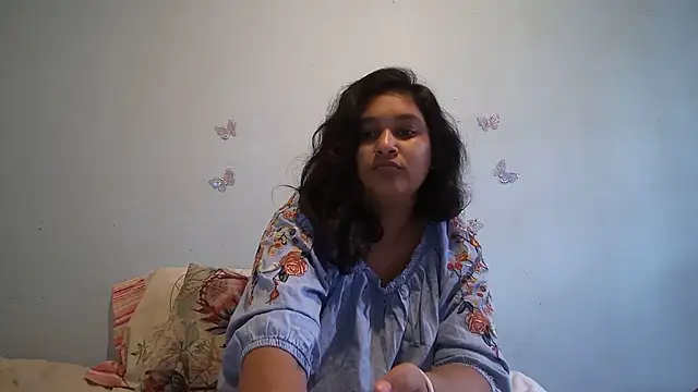 Snapshot of Indianbloom- chatting on 09/20/25, 08:52 Indianbloom- online show from 09/20/25, 08:52
