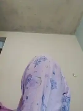 Indianbloom- online show from 11/15/25, 08:40