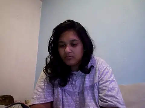 Snapshot of Indianbloom- chatting on 09/27/25, 12:33 Indianbloom- online show from 09/27/25, 12:33