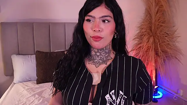 curvyliciousss online show from 12/05/25, 05:44