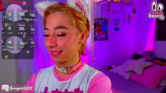 Snapshot of Littlebunny21 chatting on 03/18/25, 08:37 Littlebunny21 online show from 03/18/25, 08:37