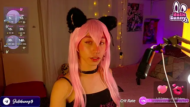 Snapshot of Littlebunny21 chatting on 12/11/24, 03:35 Littlebunny21 online show from 12/11/24, 03:35