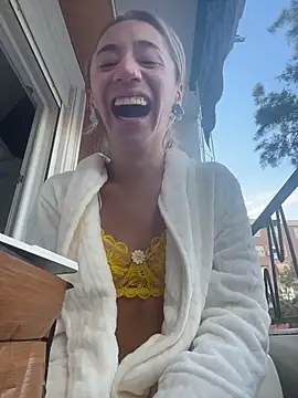 Littlebunny21 online show from 11/07/25, 03:27