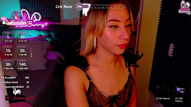 Snapshot of Littlebunny21 chatting on 05/26/26, 02:31 Littlebunny21 online show from 05/26/26, 02:31