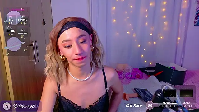 Snapshot of Littlebunny21 chatting on 12/04/24, 07:33 Littlebunny21 online show from 12/04/24, 07:33