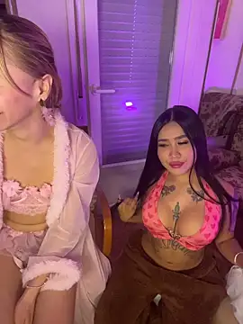 Snapshot of Littlebunny21 chatting on 10/29/25, 08:52 Littlebunny21 online show from 10/29/25, 08:52