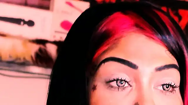 indian dreamgirl online show from 11/08/25, 10:24