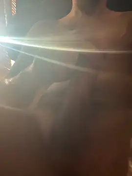 Snapshot of jamescox6969 chatting on 11/01/25, 03:06 jamescox6969 online show from 11/01/25, 03:06