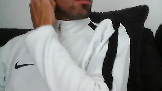 Snapshot of juju156111 chatting on 09/10/25, 09:41 juju156111 online show from 09/10/25, 09:41