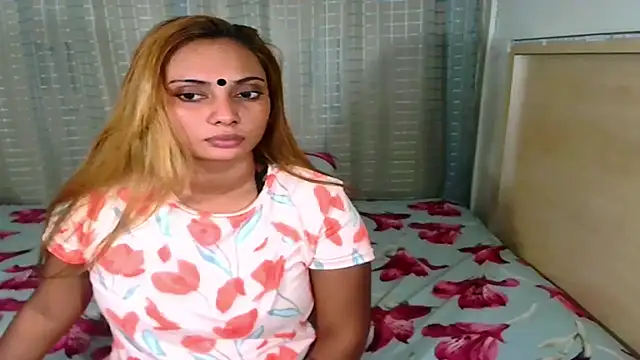 Snapshot of sexyindianchic chatting on 09/16/25, 01:39 sexyindianchic online show from 09/16/25, 01:39