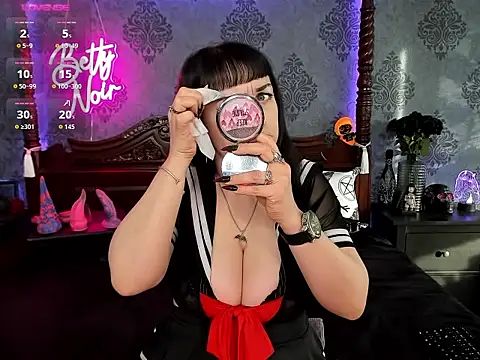 BettyNoir online show from 10/21/25, 07:30