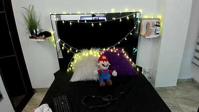GABY DAVIS online show from 01/27/25, 04:09