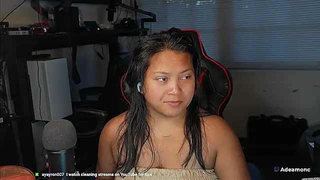 Snapshot of Bubbleliyah chatting on 02/07/26, 12:24 Bubbleliyah online show from 02/07/26, 12:24