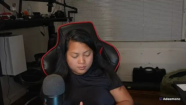 Snapshot of Bubbleliyah chatting on 02/05/26, 04:08 Bubbleliyah online show from 02/05/26, 04:08