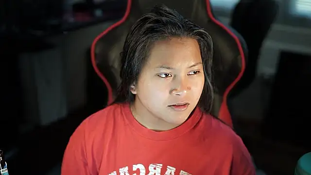 Snapshot of Bubbleliyah chatting on 12/01/24, 04:34 Bubbleliyah online show from 12/01/24, 04:34