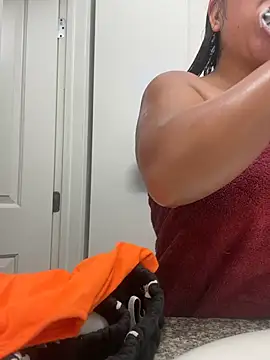 Snapshot of Bubbleliyah chatting on 03/01/26, 10:59 Bubbleliyah online show from 03/01/26, 10:59