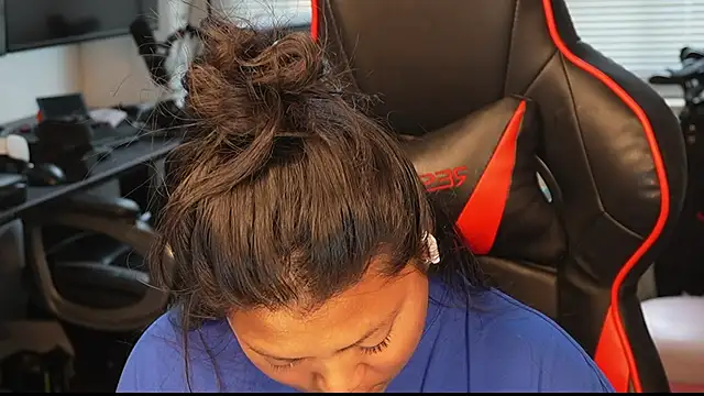 Snapshot of Bubbleliyah chatting on 04/14/26, 09:53 Bubbleliyah online show from 04/14/26, 09:53