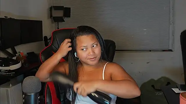 Snapshot of Bubbleliyah chatting on 01/07/26, 10:09 Bubbleliyah online show from 01/07/26, 10:09