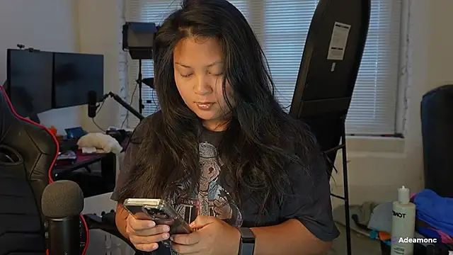 Snapshot of Bubbleliyah chatting on 12/16/25, 08:46 Bubbleliyah online show from 12/16/25, 08:46