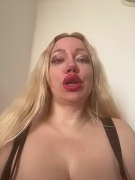 SofiaJoy online show from 03/13/26, 12:10