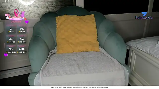 Snapshot of bigkiss4u_carla chatting on 05/06/26, 02:43 bigkiss4u carla online show from 05/06/26, 02:43