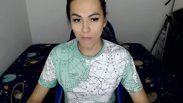 Snapshot of arianablue69 chatting on 02/18/25, 12:15 arianablue69 online show from 02/18/25, 12:15