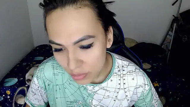 Snapshot of arianablue69 chatting on 02/18/25, 06:37 arianablue69 online show from 02/18/25, 06:37