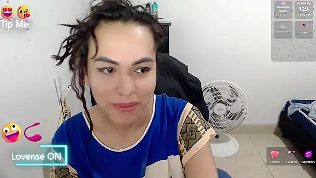 Snapshot of arianablue69 chatting on 03/08/25, 03:50 arianablue69 online show from 03/08/25, 03:50