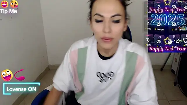 Snapshot of arianablue69 chatting on 01/27/25, 09:02 arianablue69 online show from 01/27/25, 09:02