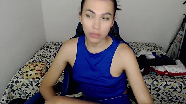 Snapshot of arianablue69 chatting on 02/22/25, 08:40 arianablue69 online show from 02/22/25, 08:40